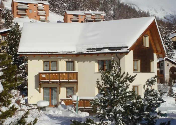 Appartamento Crusch 32